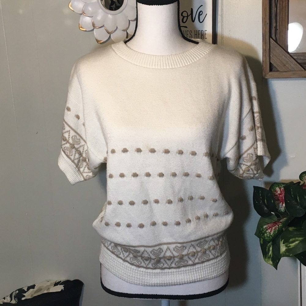 Cristin Stevens Vintage short puff sleeve knit